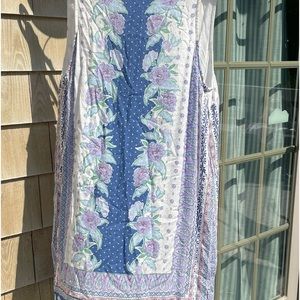 Cute sun dress.  Never worn